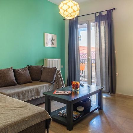 شقة Erika'S Oasis - Stylish Gem Inthe Heart Of History كالاماتا المظهر الخارجي الصورة